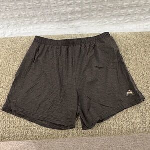 Men's Tracksmith Session shorts, size M